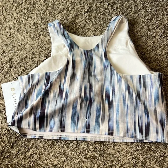 NWT Athleta Conscious Crop A-C Cup - Picture 3 of 4